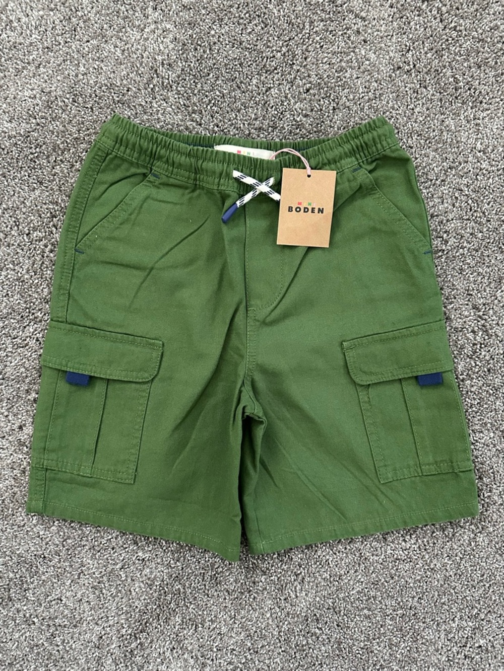 Boys Mini Boden Green Elastic-Waist Cargo Shorts (Size 7-8)